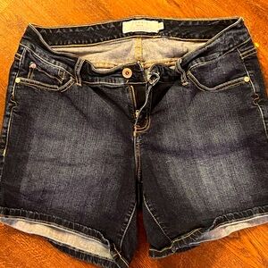 Torrid 14 denim shorts
